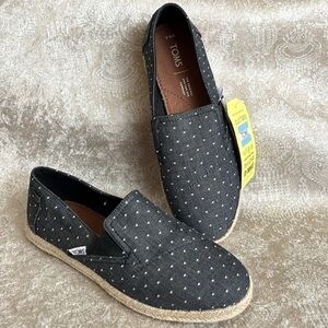 Brand New Toms Redondo Black Chambray Dot Rope Sole Slip On Shoes Casual Flats
